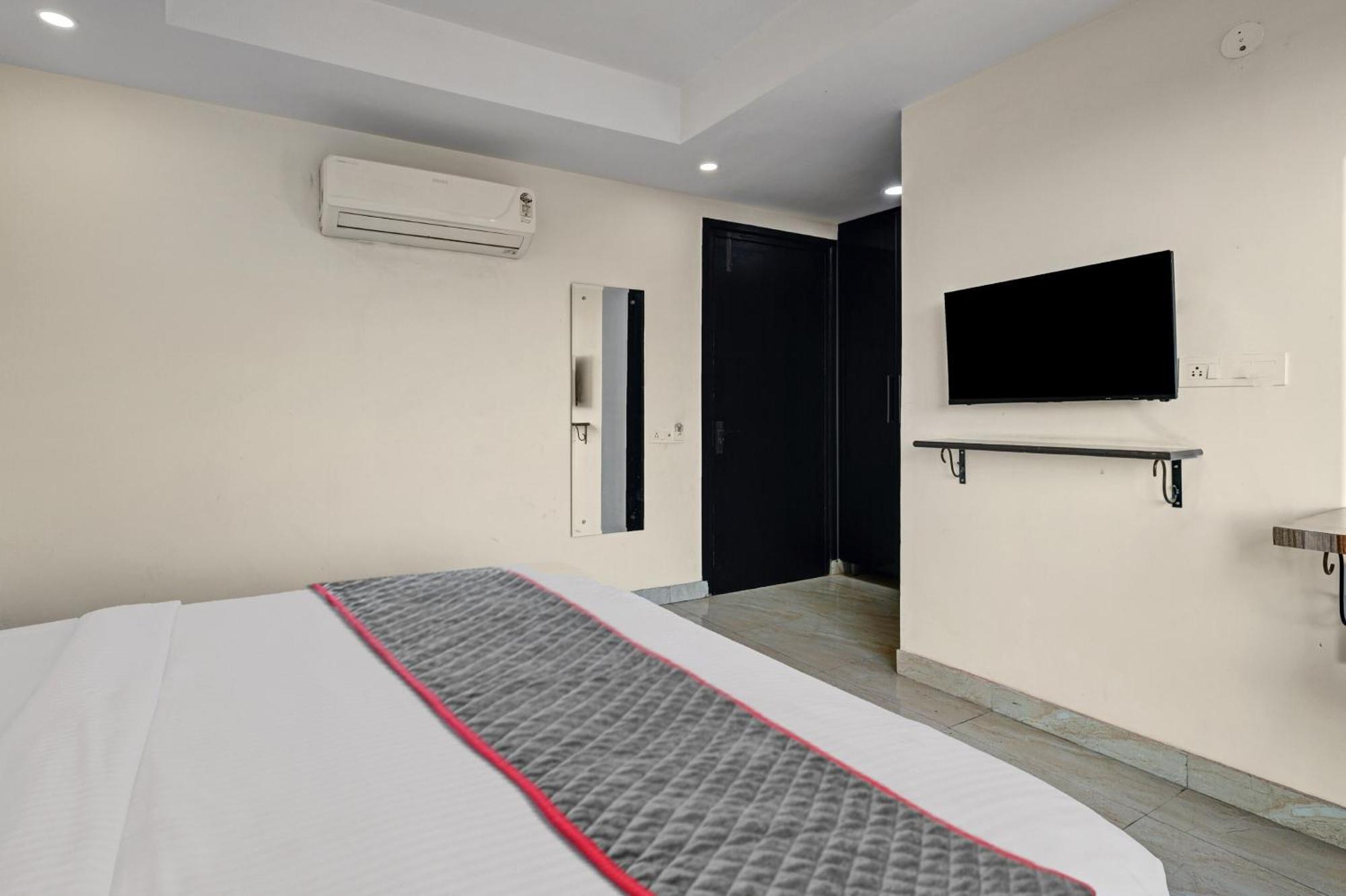 Super Townhouse Tipsyy Near Bestech Central Square Mall Gurgaon Zewnętrze zdjęcie